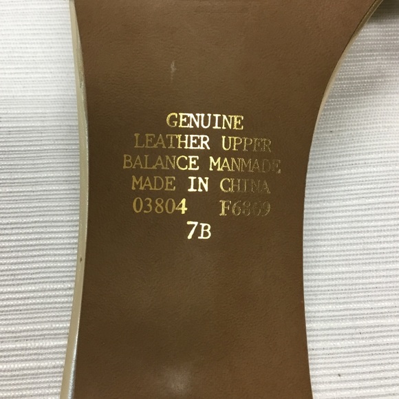 Darling Leather Slide-on Gold Heels by Together - Picture 6 of 7